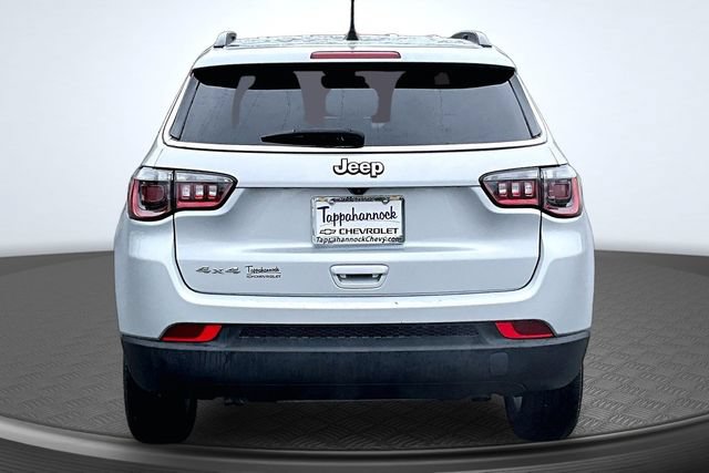 Used 2024 Jeep Compass Latitude AWD/4WD image 5