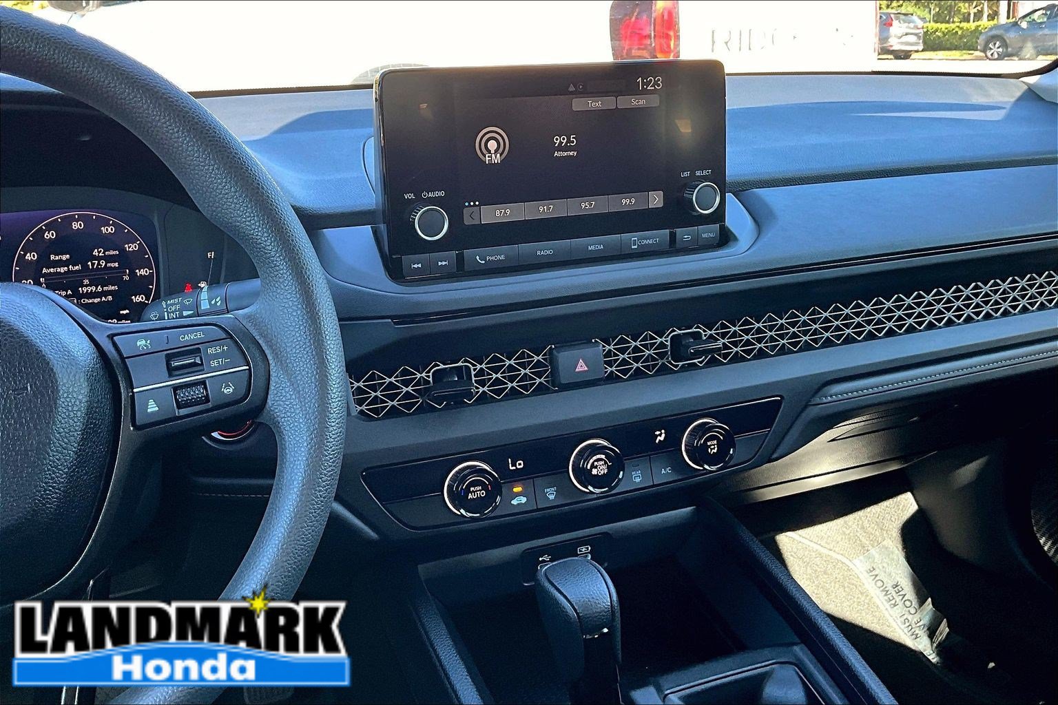 Used 2025 Honda Accord LX image 6