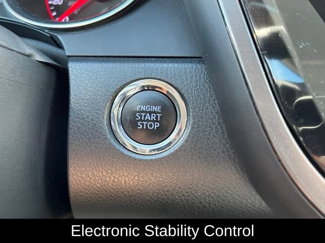 Used 2020 Toyota Camry XSE AWD/4WD image 36
