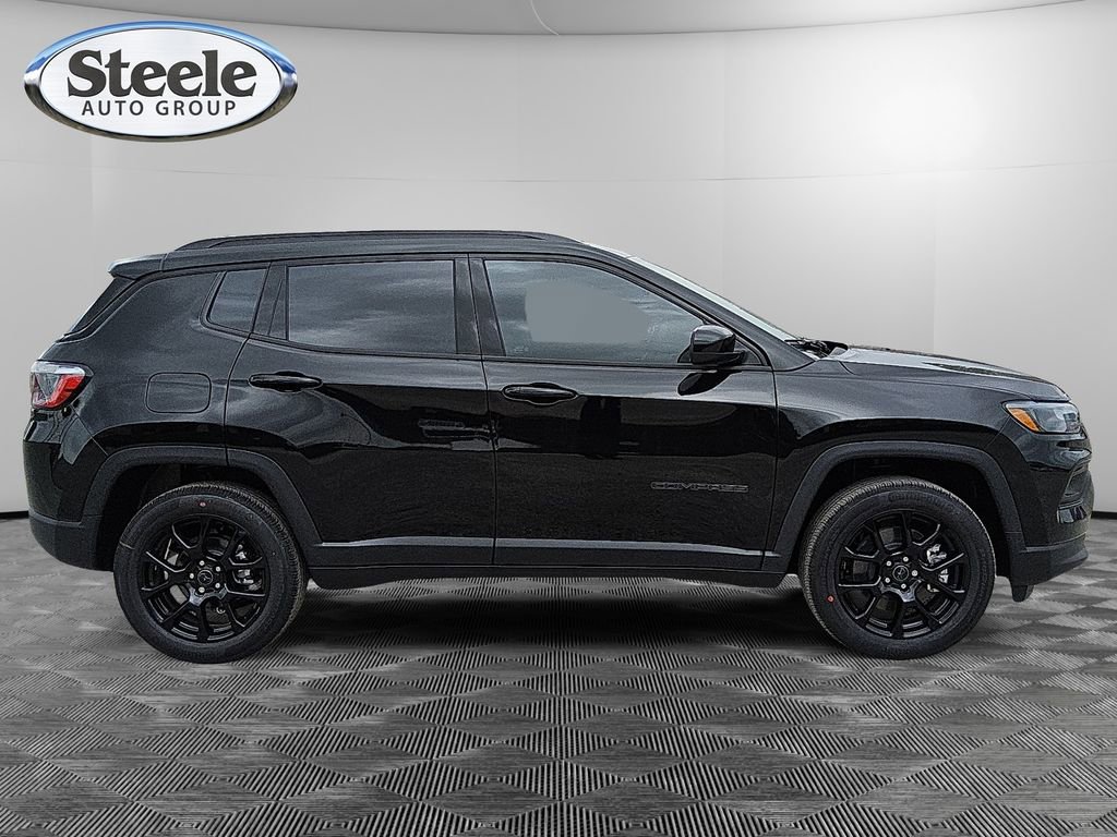 New 2026 Jeep Compass Latitude image 6