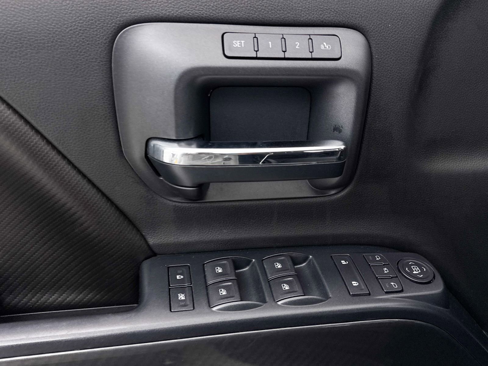 Used 2017 GMC Sierra 1500 SLT w/ All Terrain Package image 26