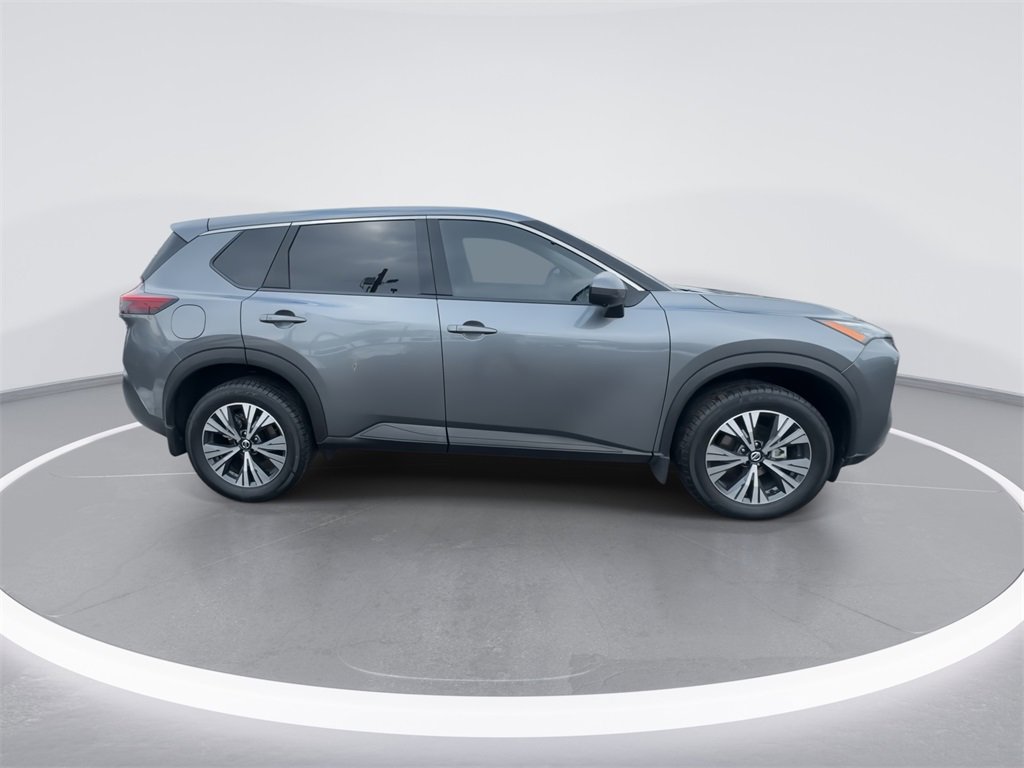 Used 2021 Nissan Rogue SV image 9