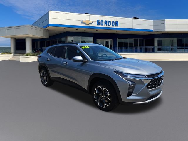 Used 2024 Chevrolet Trax LT w/ Driver Confidence Package FWD image 8