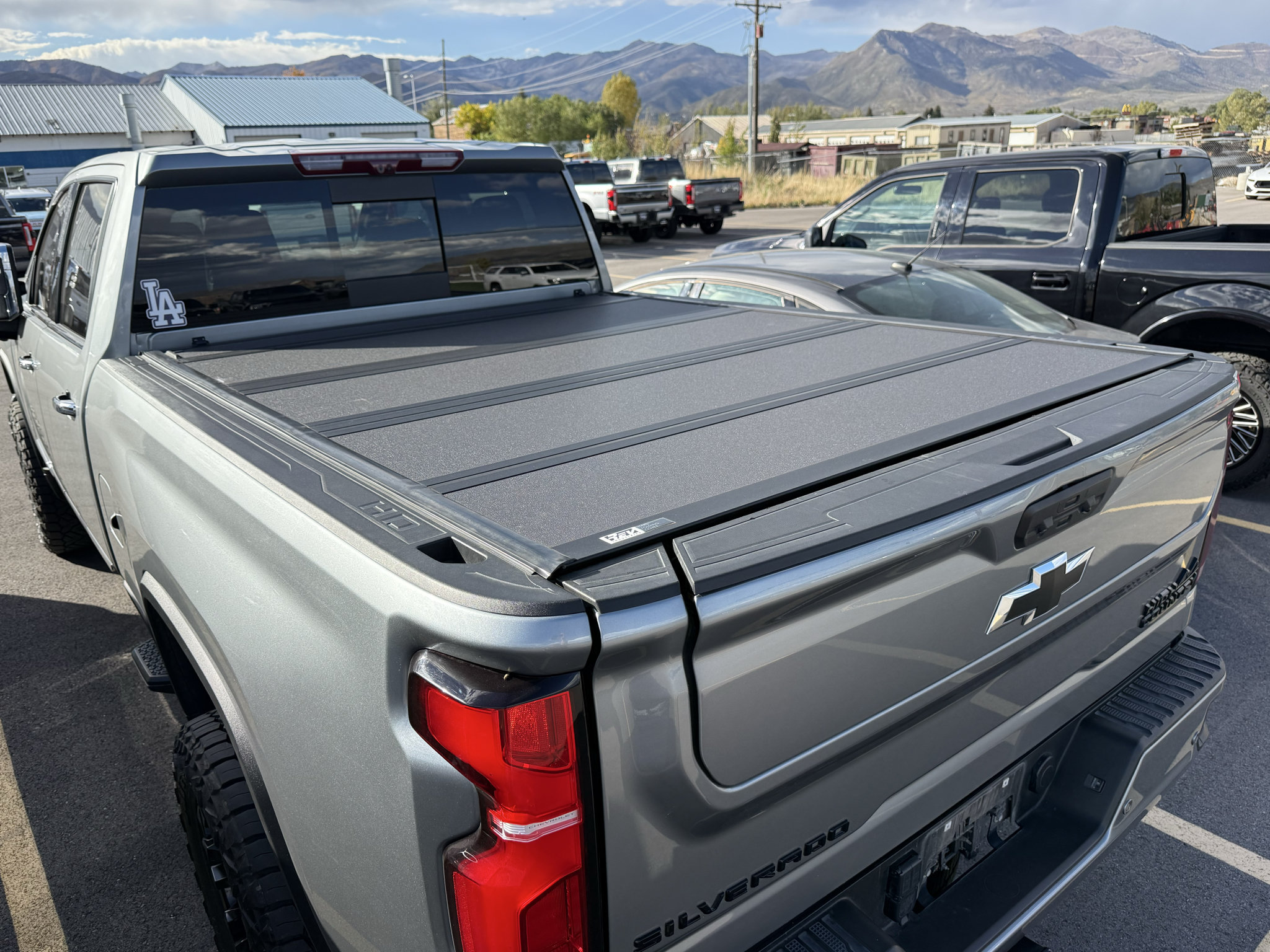 Used 2024 Chevrolet Silverado 3500 High Country w/ High Country Premium Package AWD/4WD image 9