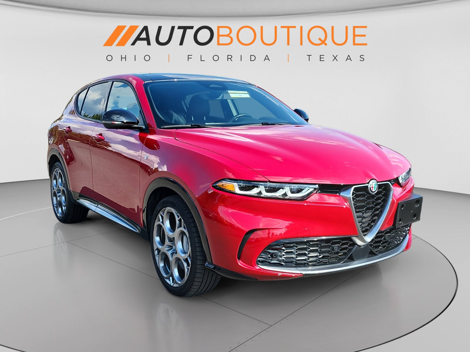 Used 2024 Alfa Romeo Tonale Ti w/ Premium Interior Package AWD/4WD image 7