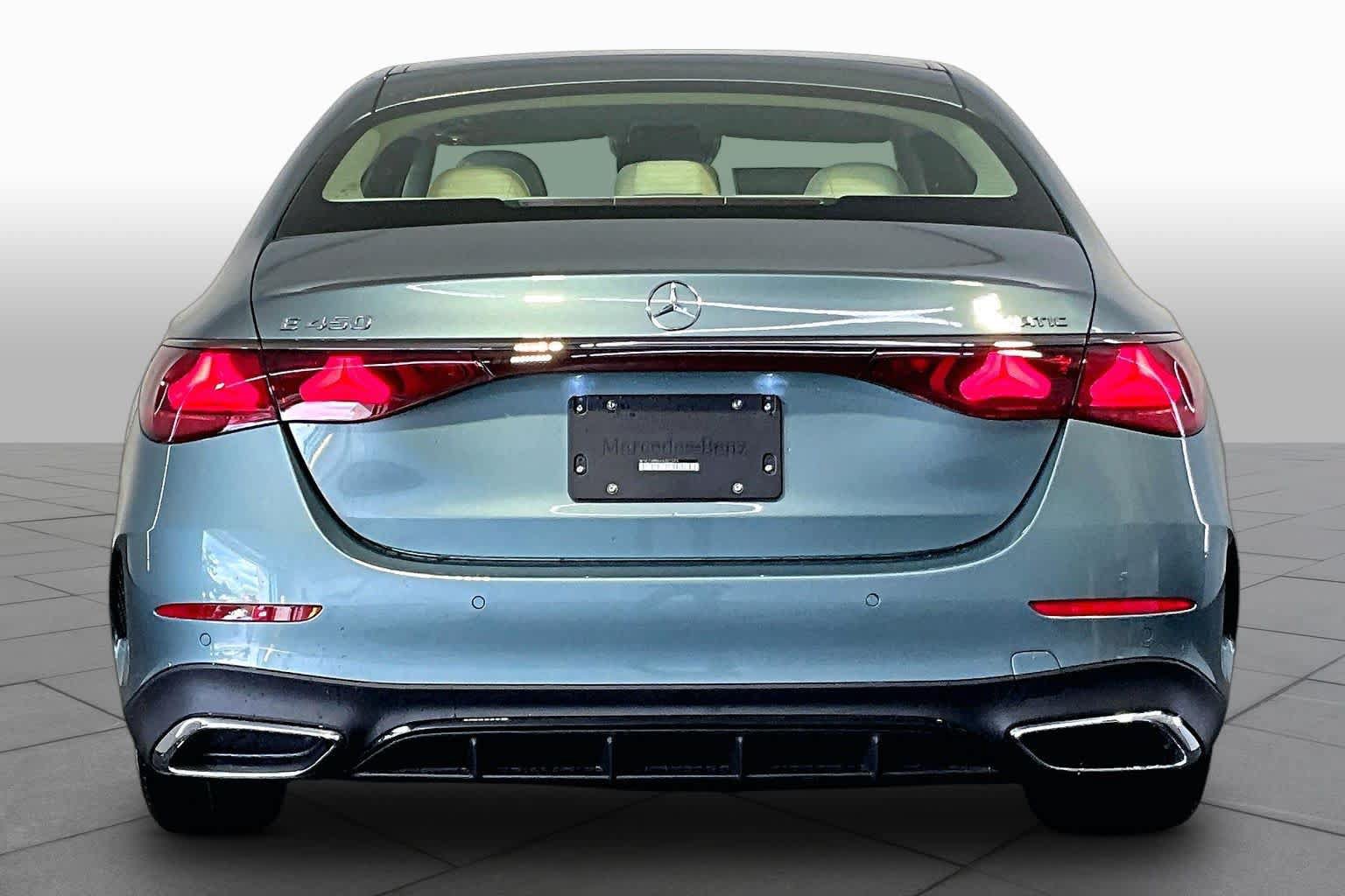 New 2027 Mercedes-Benz E 450 4MATIC Sedan image 4