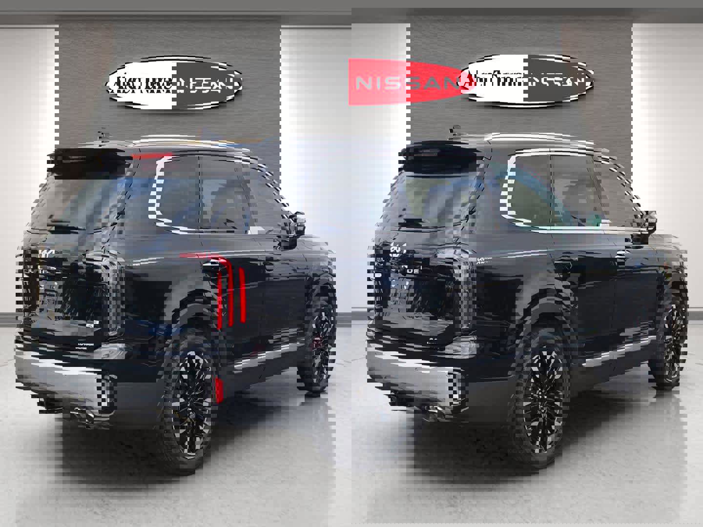 Used 2024 Kia Telluride SX w/ Towing Package image 11