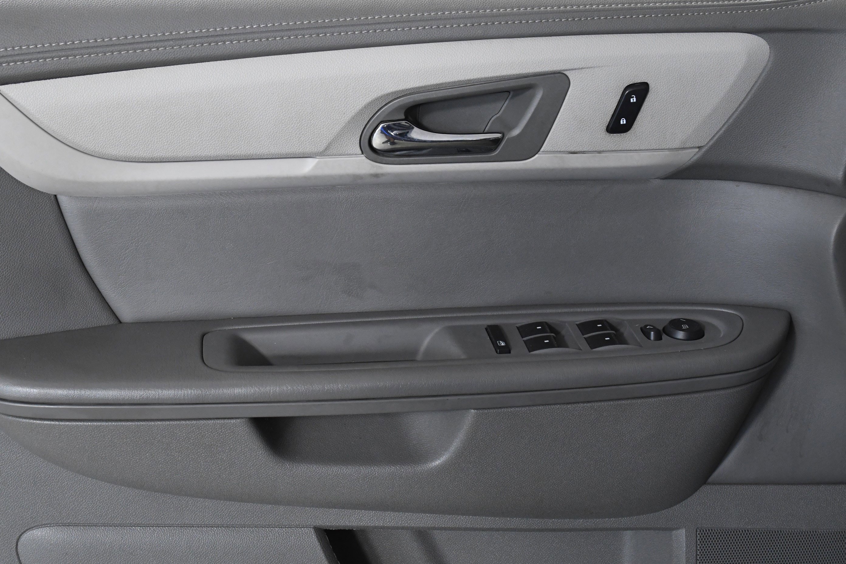 Used 2017 Chevrolet Traverse LS image 21