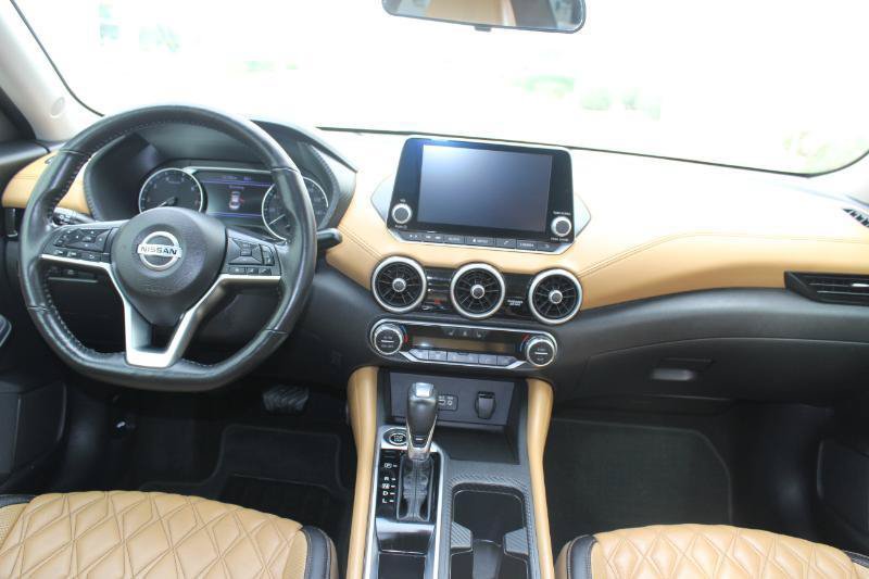 Used 2022 Nissan Sentra SV w/ SV Premium Package FWD image 19