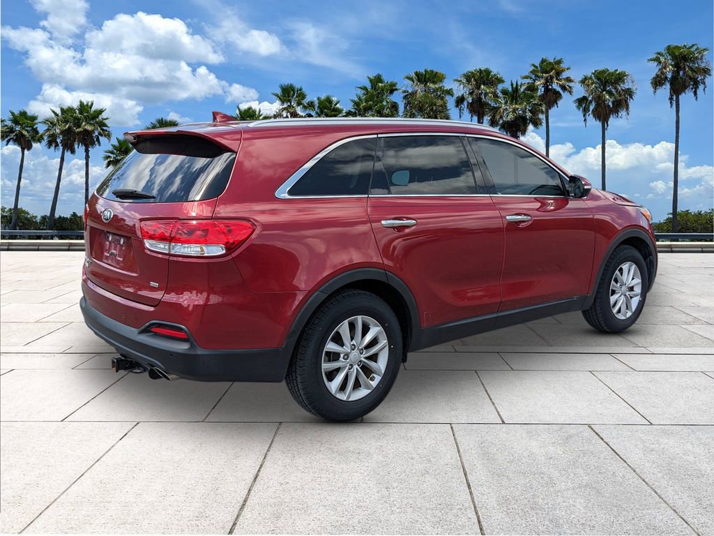 Used 2018 Kia Sorento LX image 7
