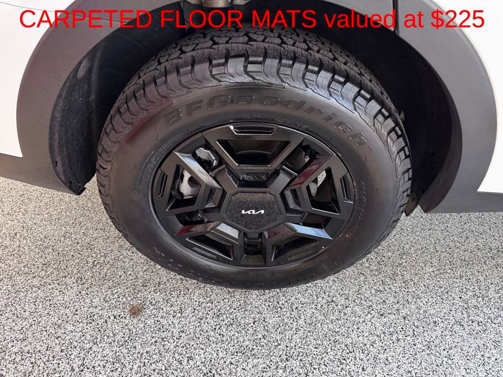 Used 2024 Kia Sorento SX Prestige w/ Olive Brown Leather Package AWD/4WD image 9