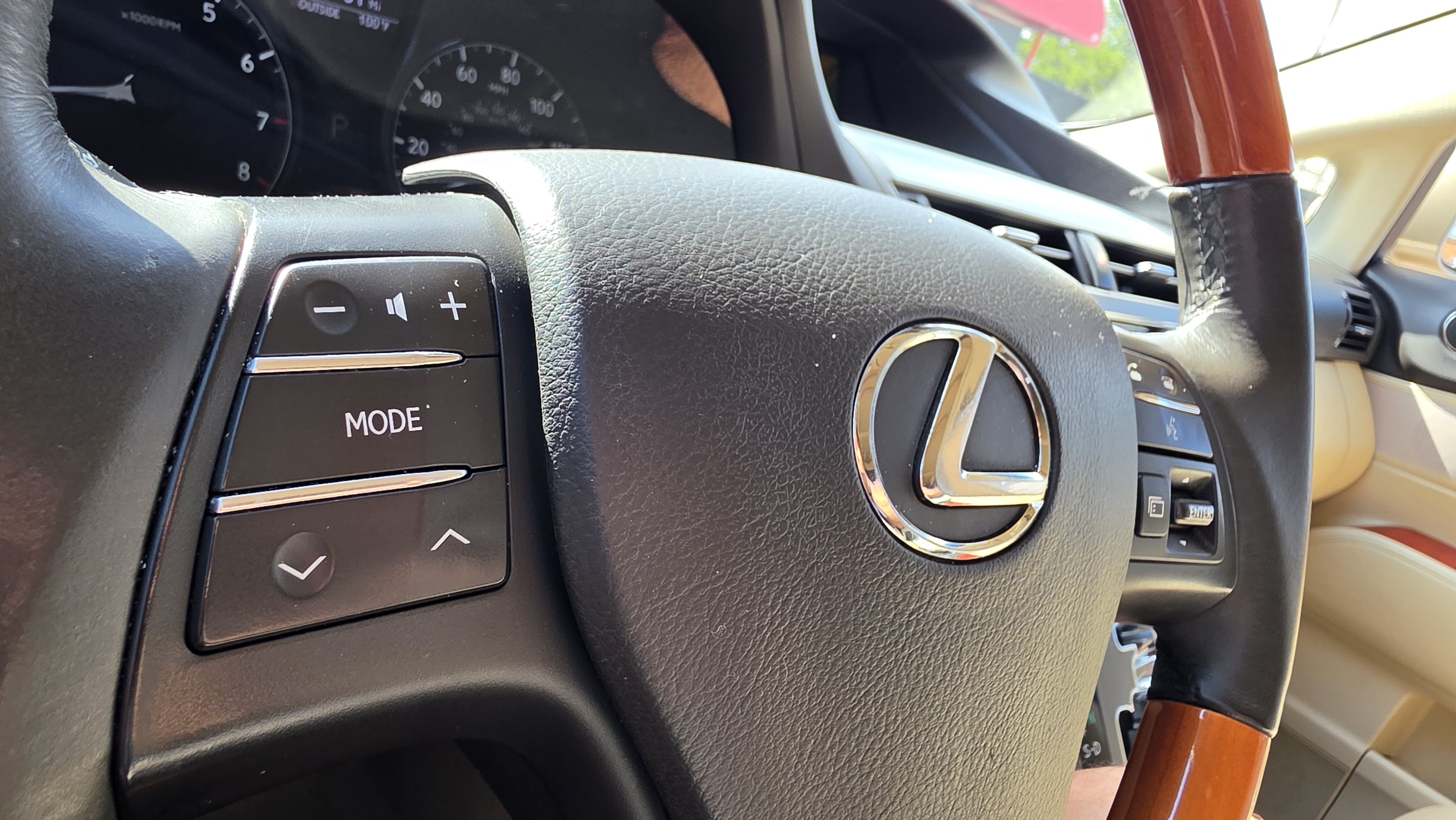Used 2010 Lexus RX 350 2WD w/ Premium Pkg image 43