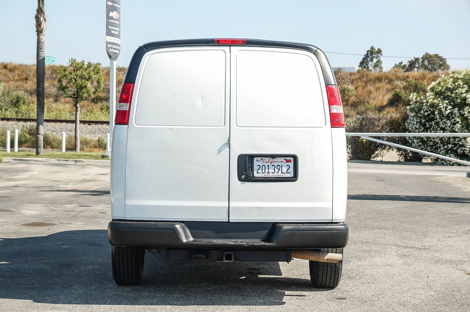 Used 2017 Chevrolet Express 3500 RWD image 5
