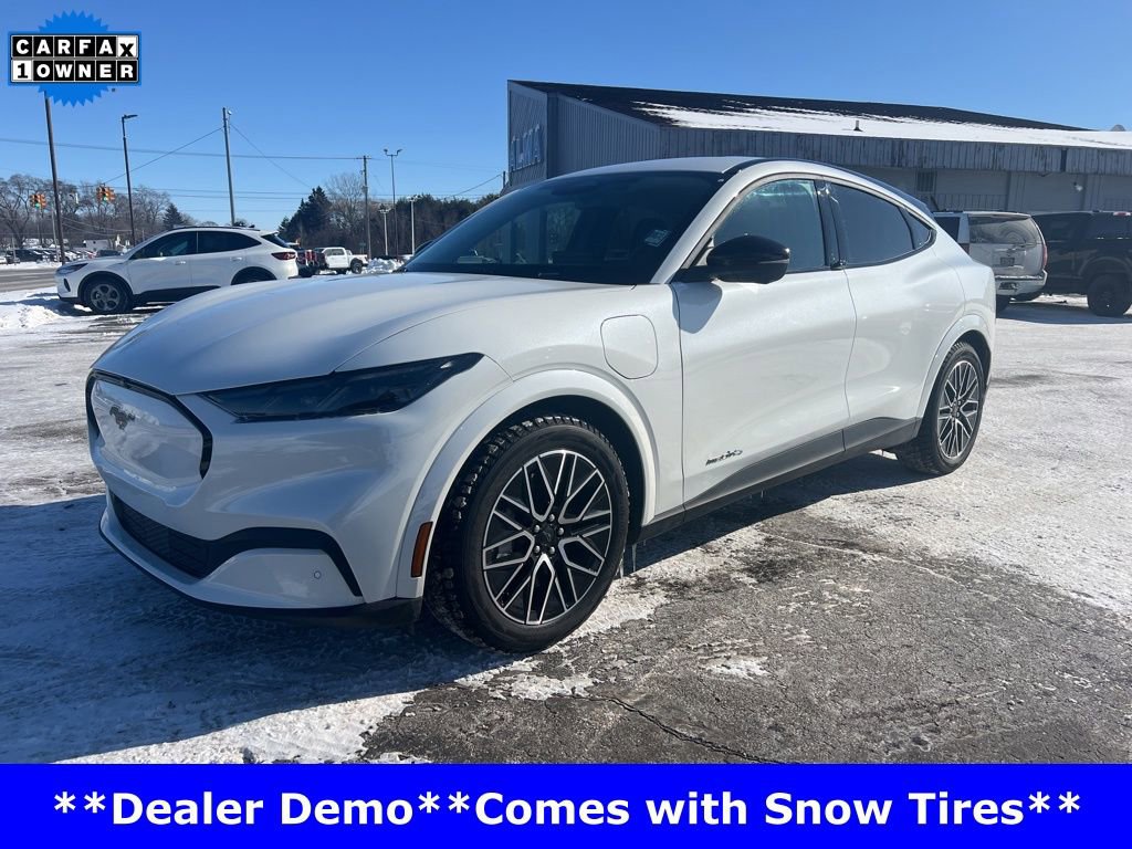 Used 2025 Ford Mustang Mach-E Premium image 3