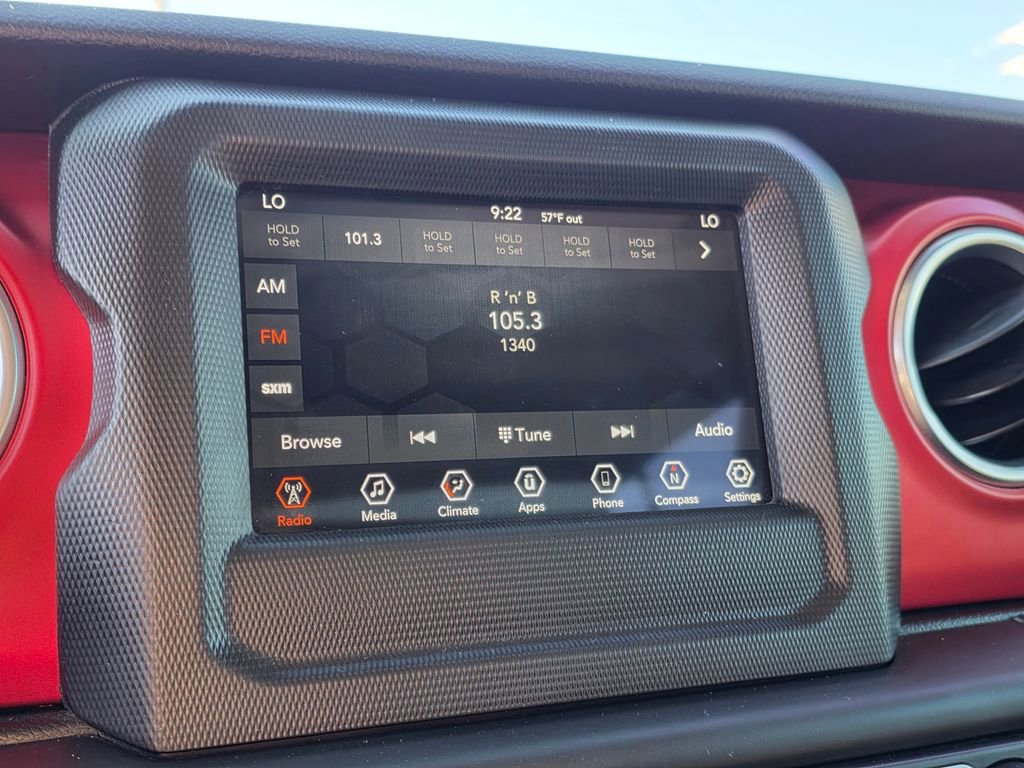 Used 2018 Jeep Wrangler Unlimited Rubicon image 16