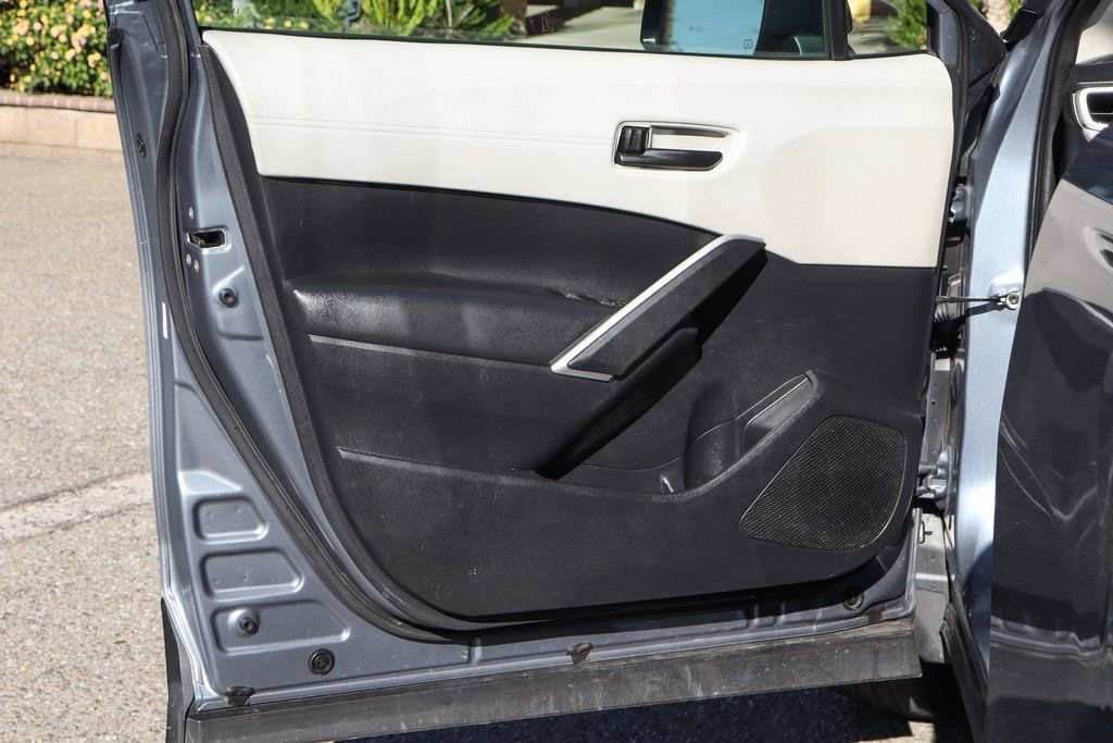 Used 2022 Toyota Corolla Cross L image 15