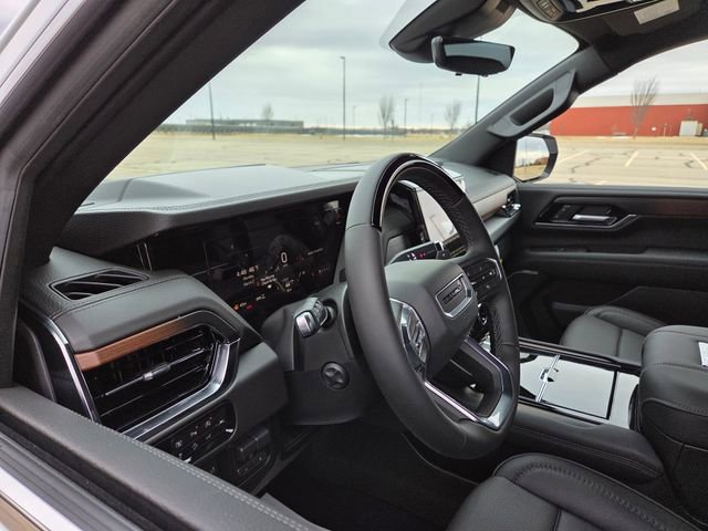 New 2026 GMC Yukon XL Denali image 12