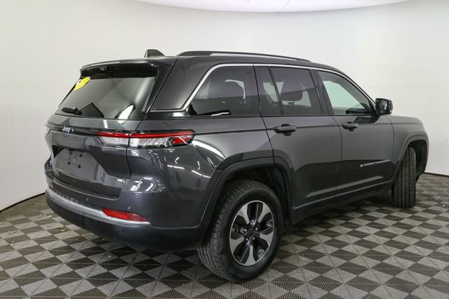 Used 2023 Jeep Grand Cherokee 4WD 4xe image 13