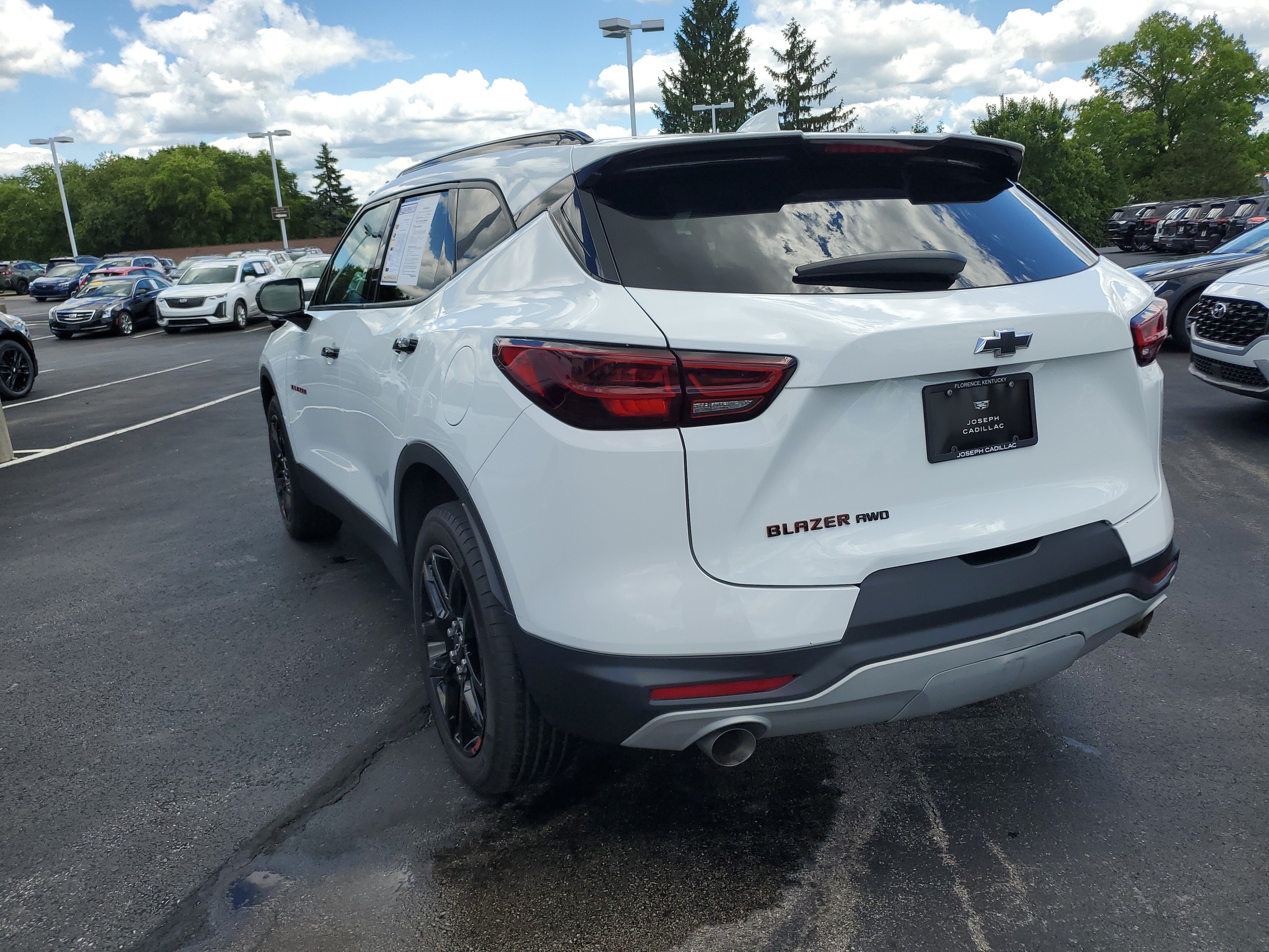 Used 2023 Chevrolet Blazer LT w/ Convenience Package AWD/4WD image 2
