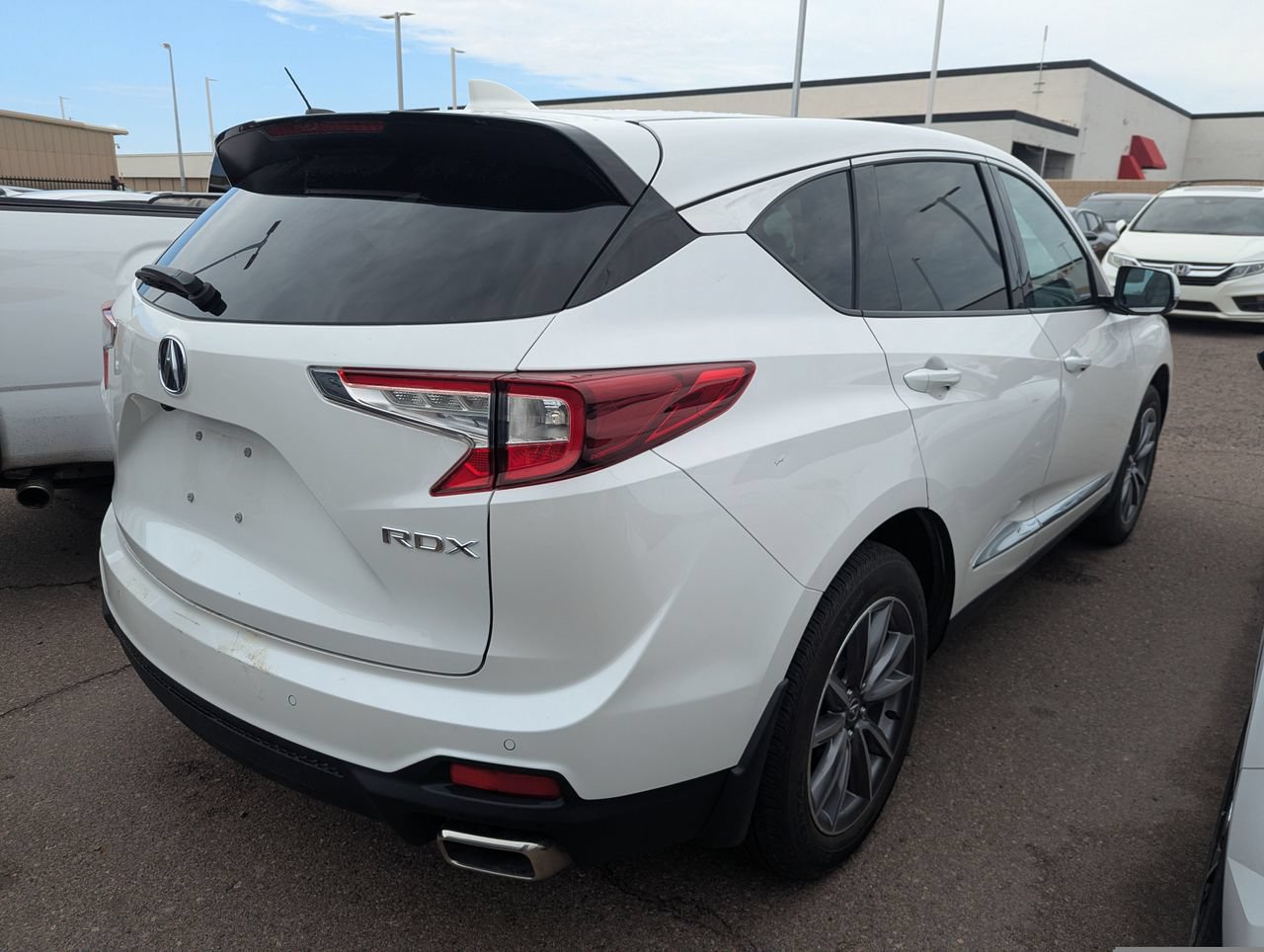 Used 2023 Acura RDX w/ Technology Package FWD image 3