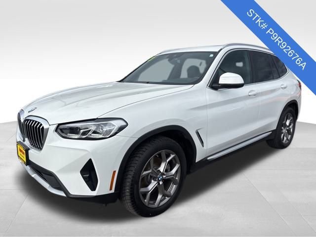 Used 2023 BMW X3 xDrive30i image 3