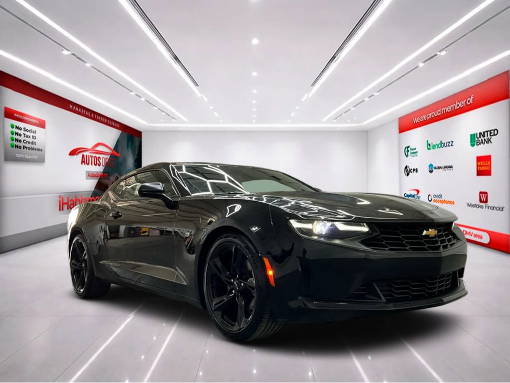 Used 2023 Chevrolet Camaro LT RWD image 2
