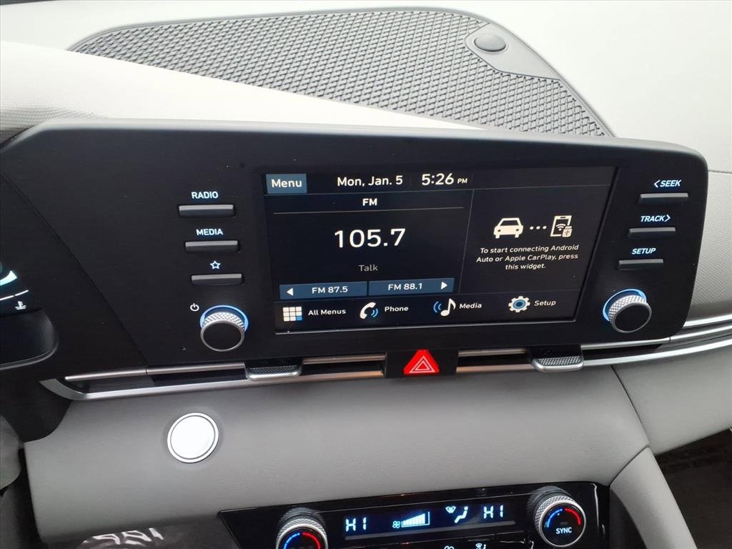 Used 2025 Hyundai Elantra Sport image 27