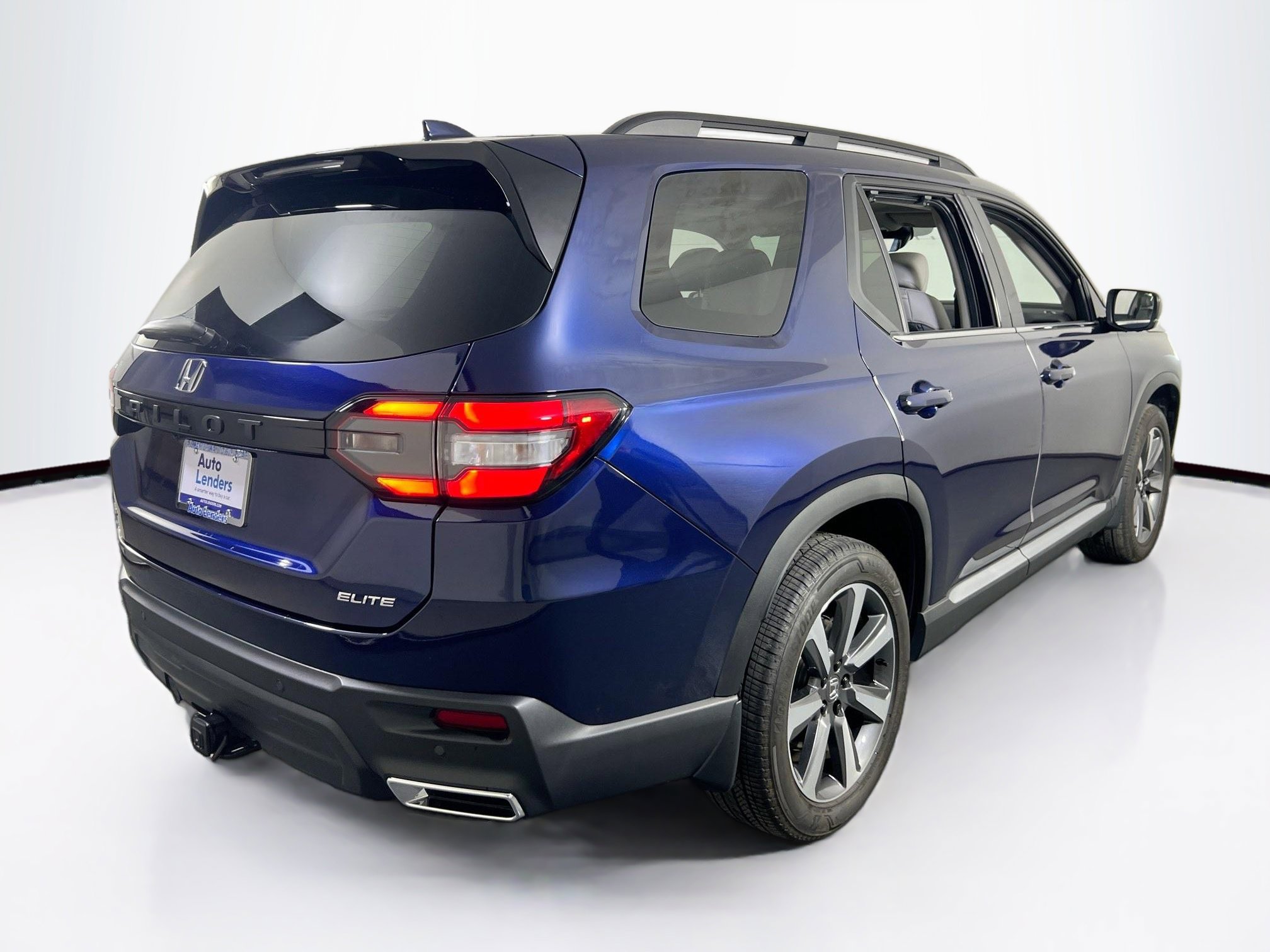 Used 2024 Honda Pilot Elite image 5