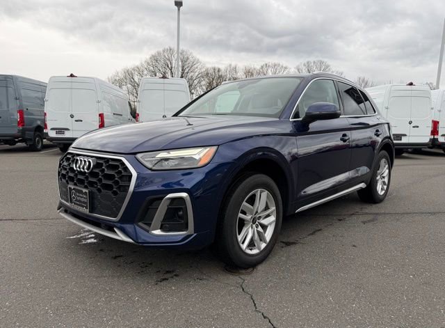 Used 2022 Audi Q5 2.0T Premium w/ Convenience Package image 3