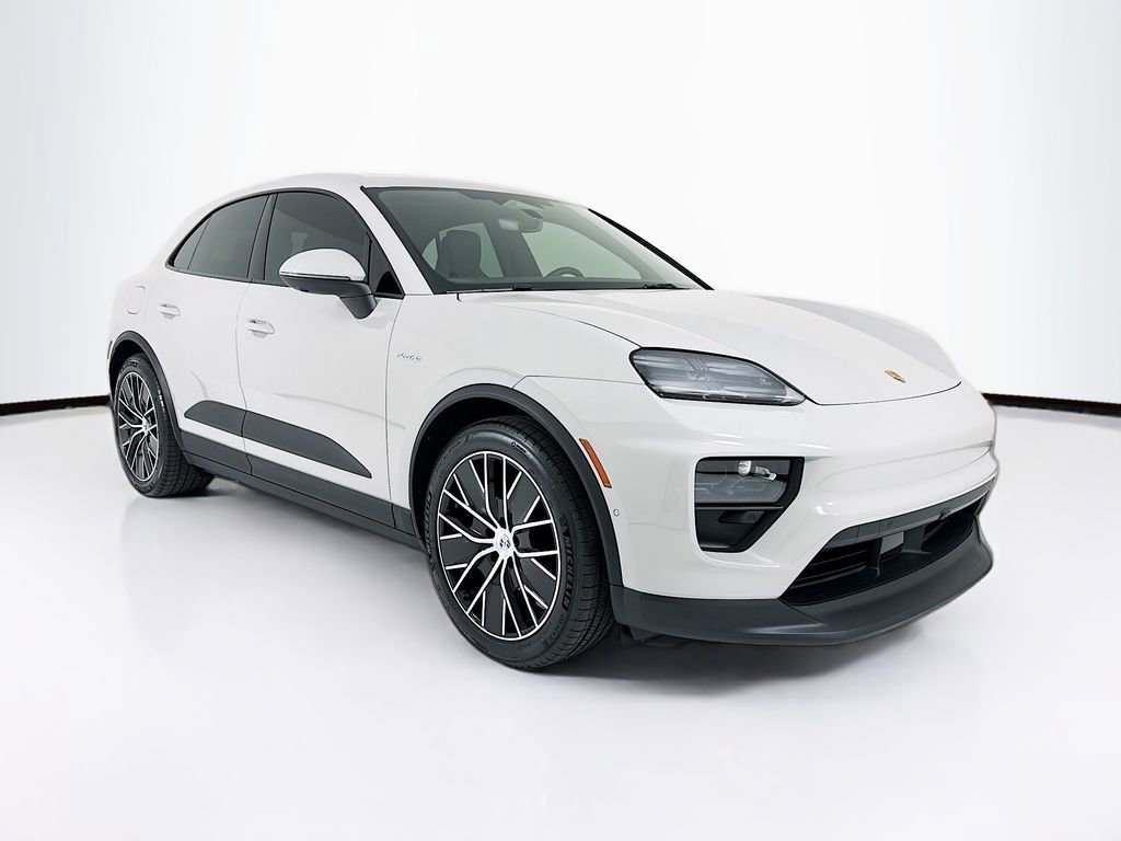 New 2026 Porsche Macan Electric image 7