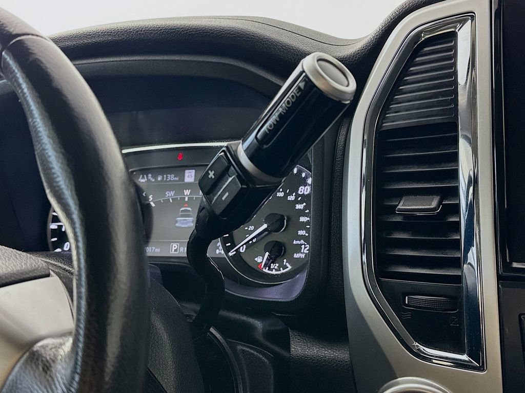 Used 2021 Nissan Titan SV w/ SV Convenience Package AWD/4WD image 16