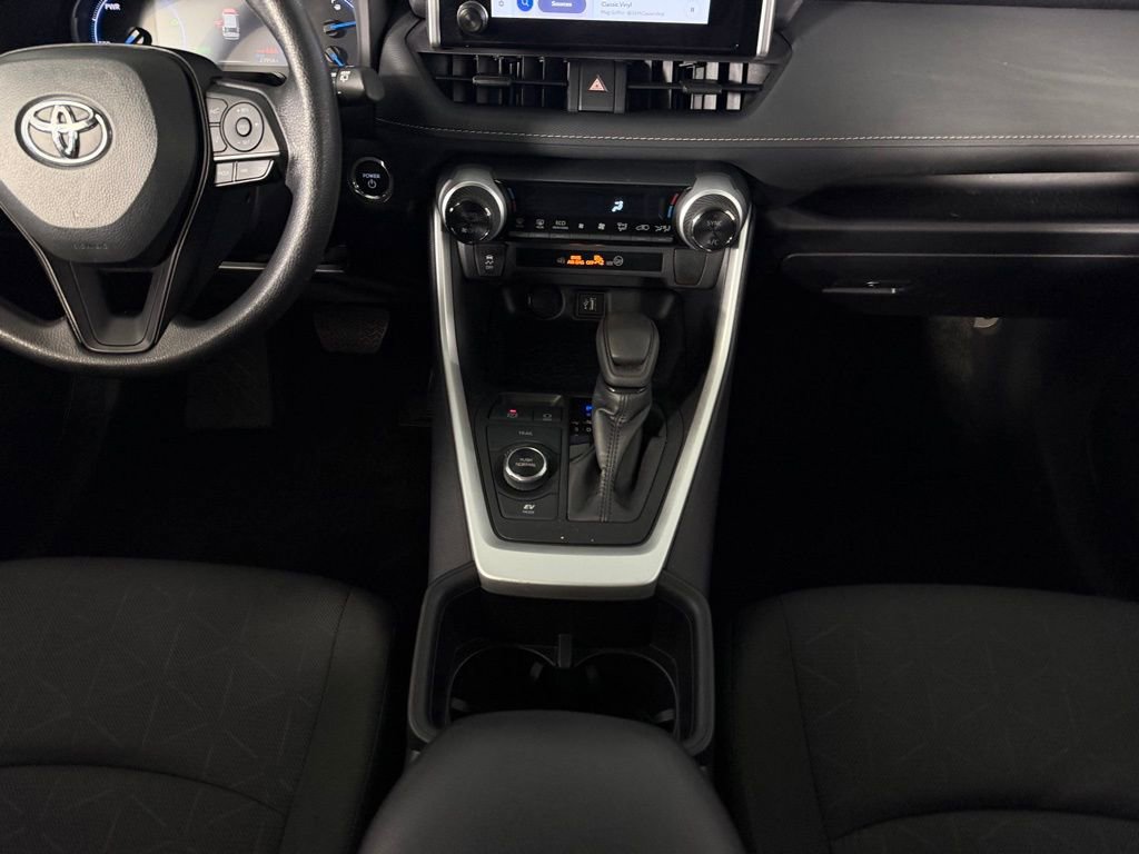 Used 2025 Toyota RAV4 XLE image 17