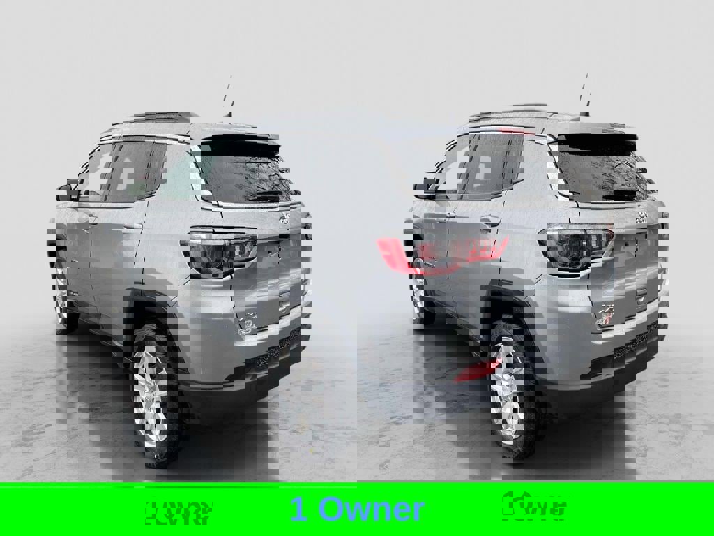 Certified 2022 Jeep Compass Latitude image 3