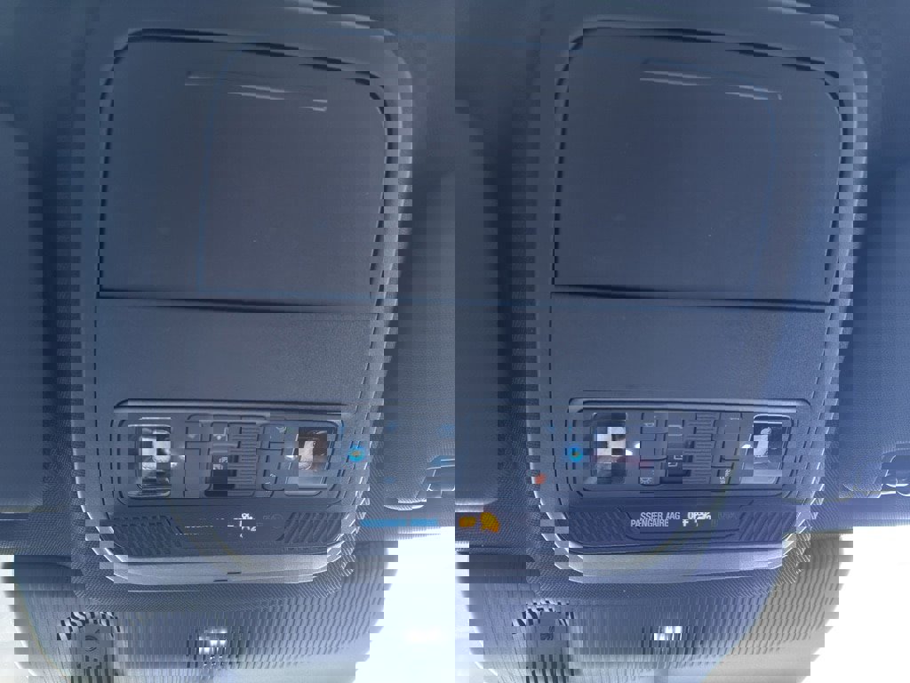 New 2026 Ford Explorer ST-Line w/ ST-Line Street Pack image 36