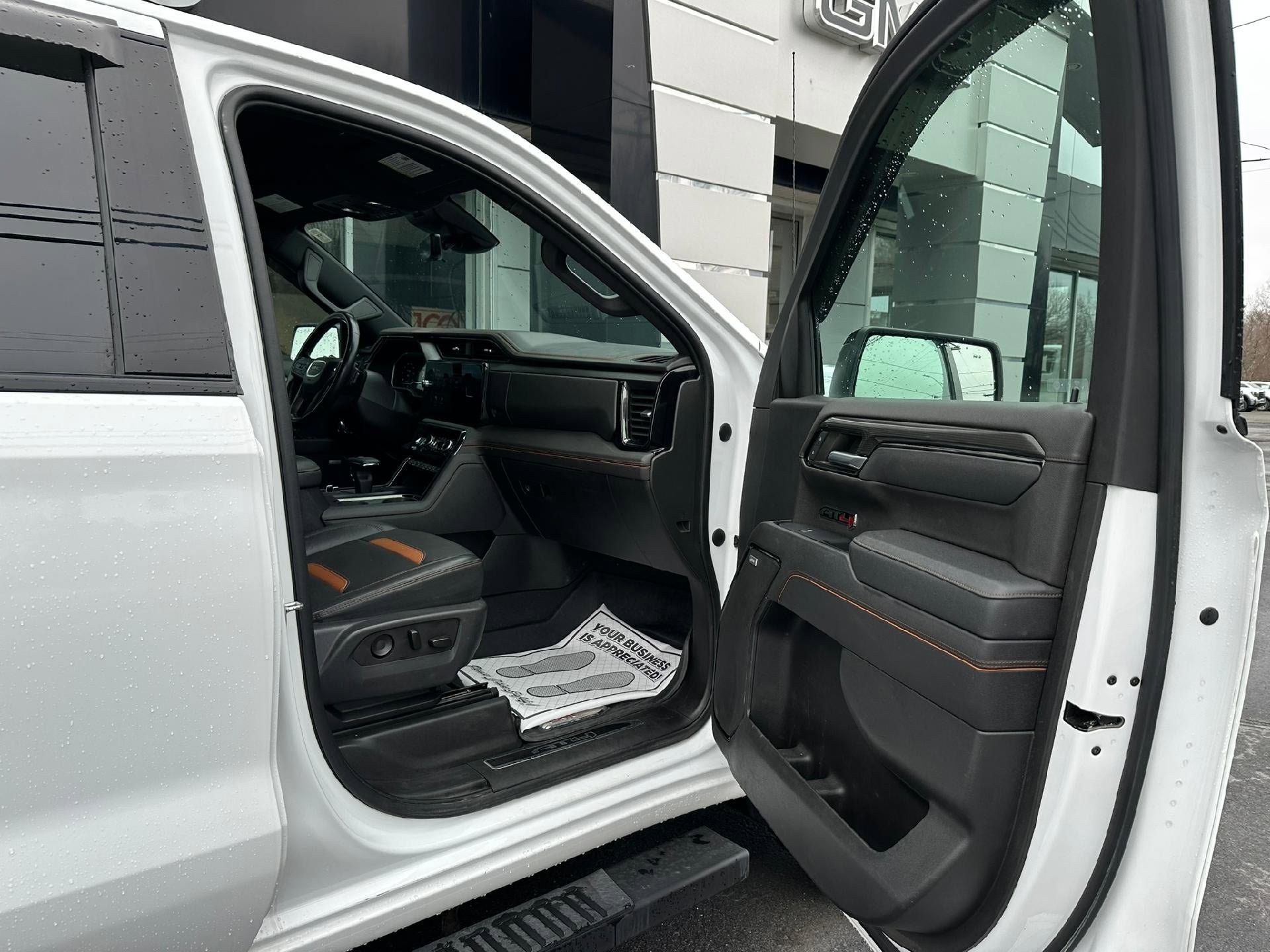 Certified 2023 GMC Sierra 1500 AT4 w/ AT4 Premium Package AWD/4WD image 31