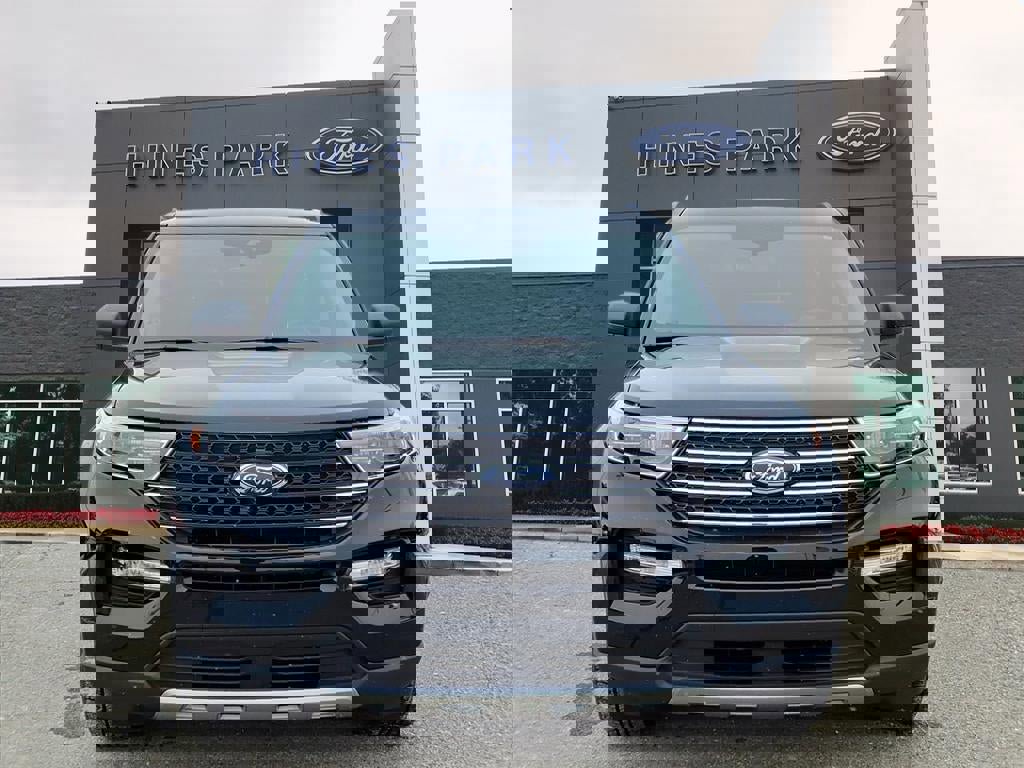 Certified 2023 Ford Explorer XLT w/ Equipment Group 202A image 2