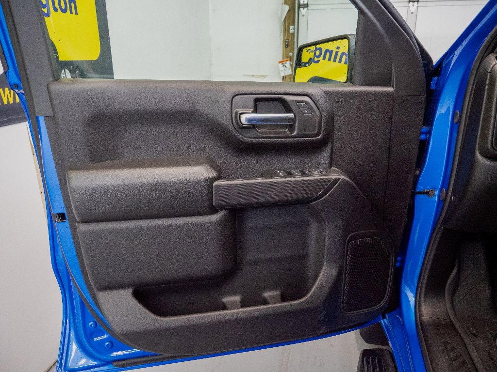 New 2025 Chevrolet Silverado 1500 Custom w/ LPO, Dark Essentials Package image 18