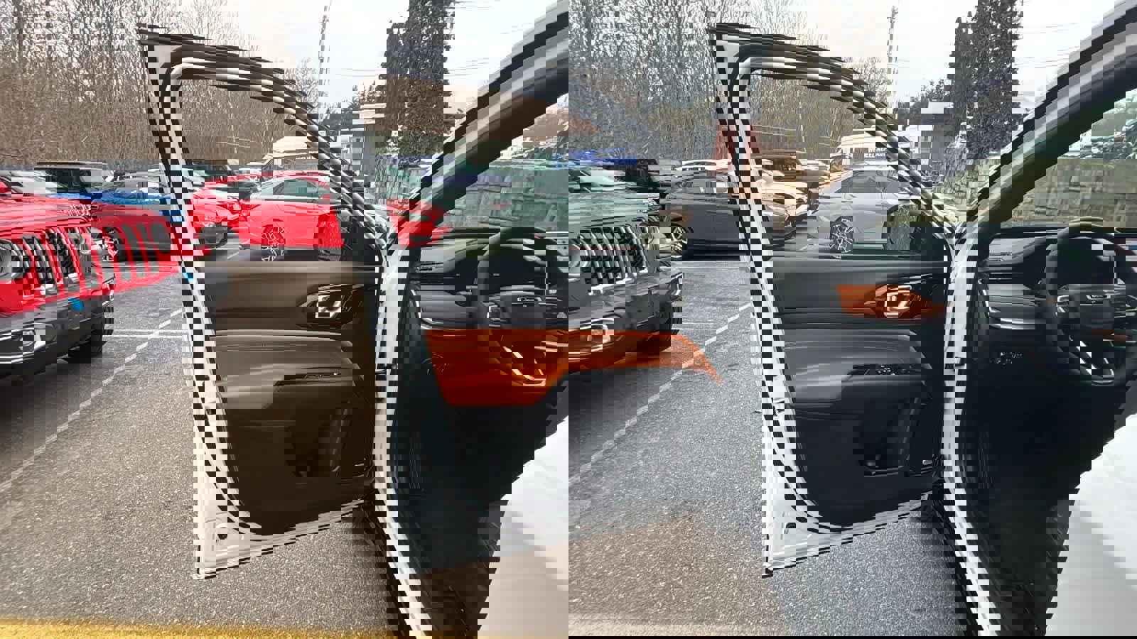 Used 2025 Jeep Compass Limited w/ Elite Group image 24