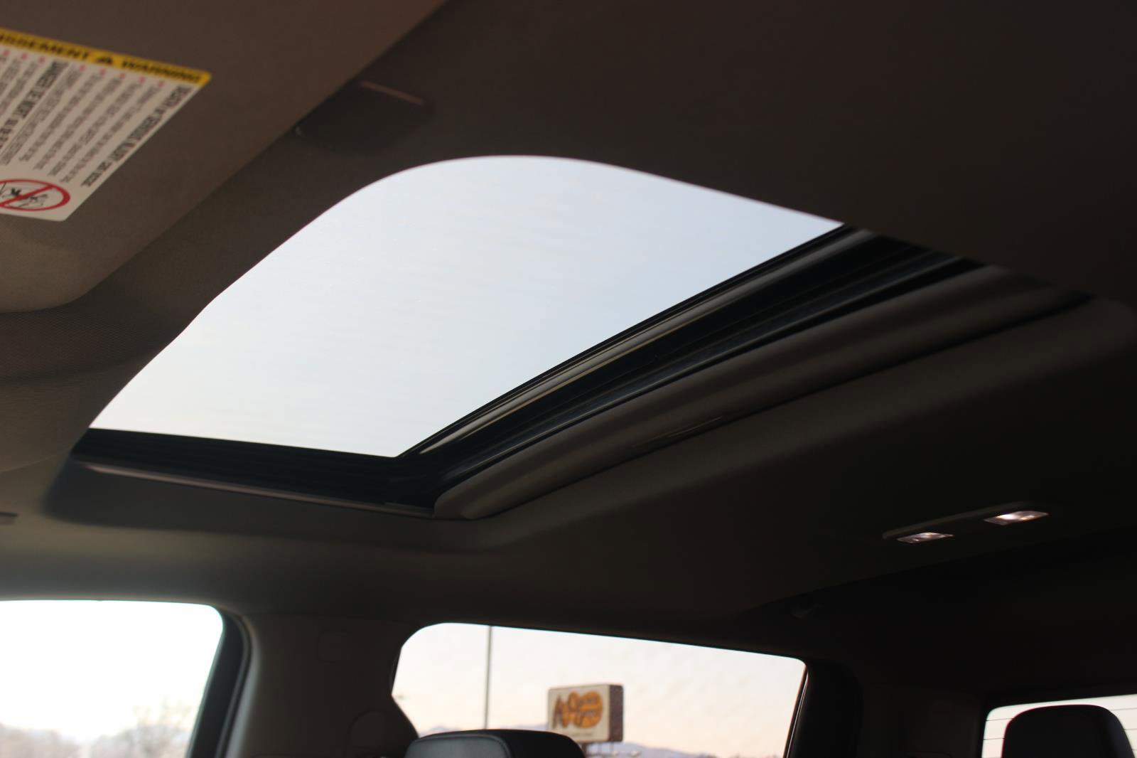 Used 2022 Chevrolet Silverado 2500 LTZ w/ Z71 Chrome Sport Edition image 38