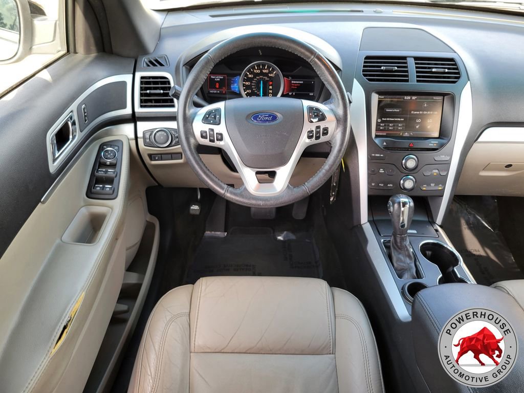 Used 2015 Ford Explorer XLT w/ Equipment Group 202A FWD image 21