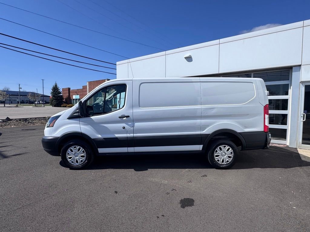 Used 2019 Ford Transit 250 130 Low Roof image 2