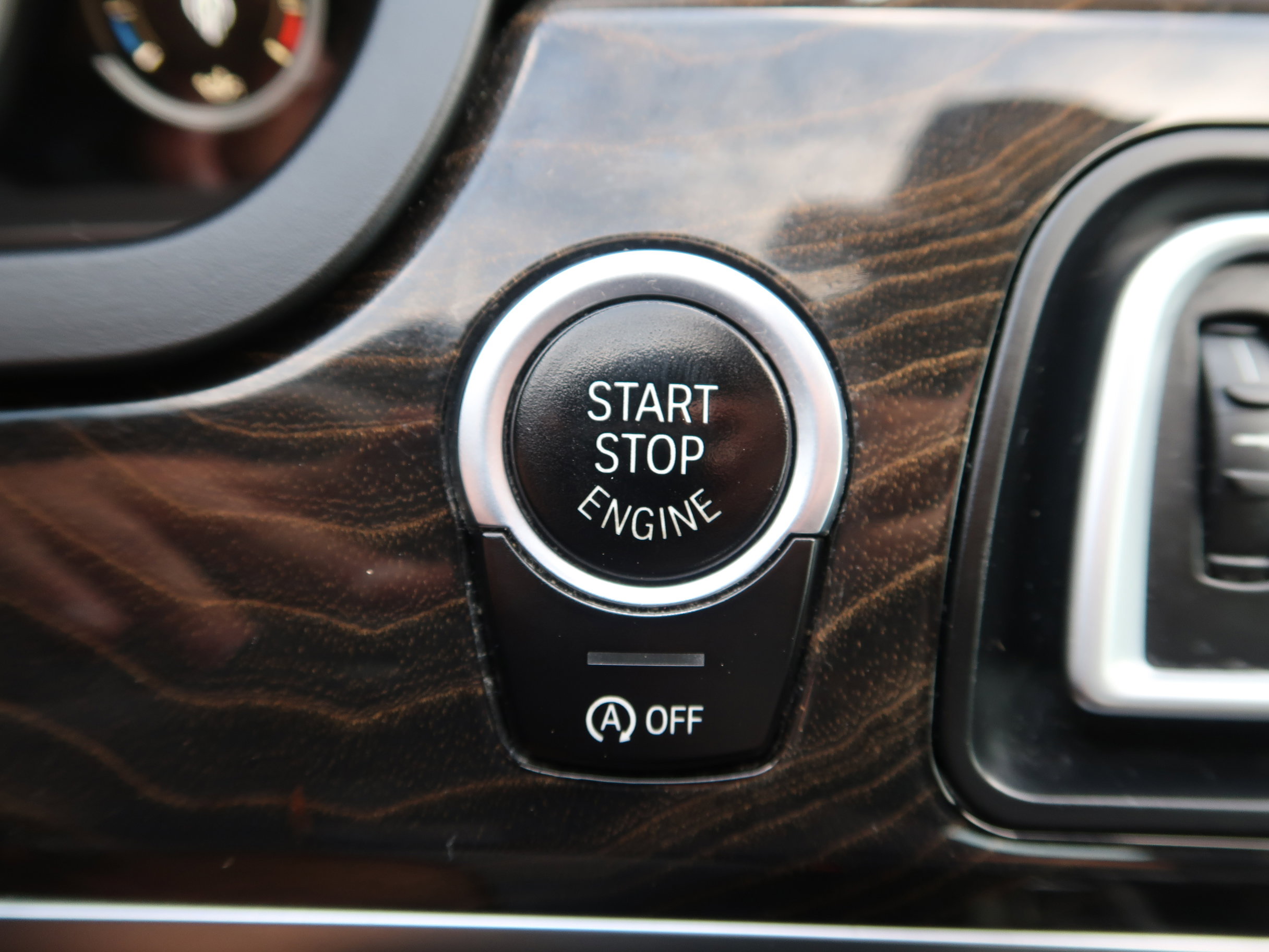 Used 2015 BMW 750Li image 21