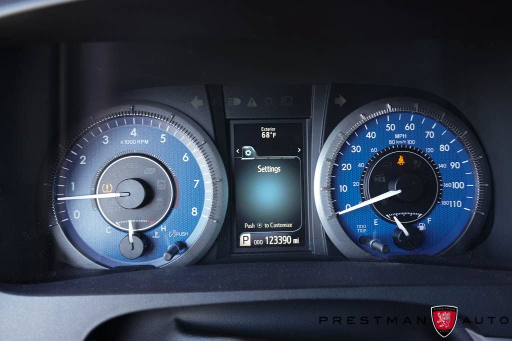 Used 2015 Toyota Sienna XLE w/ XLE Navigation Package AWD/4WD image 13