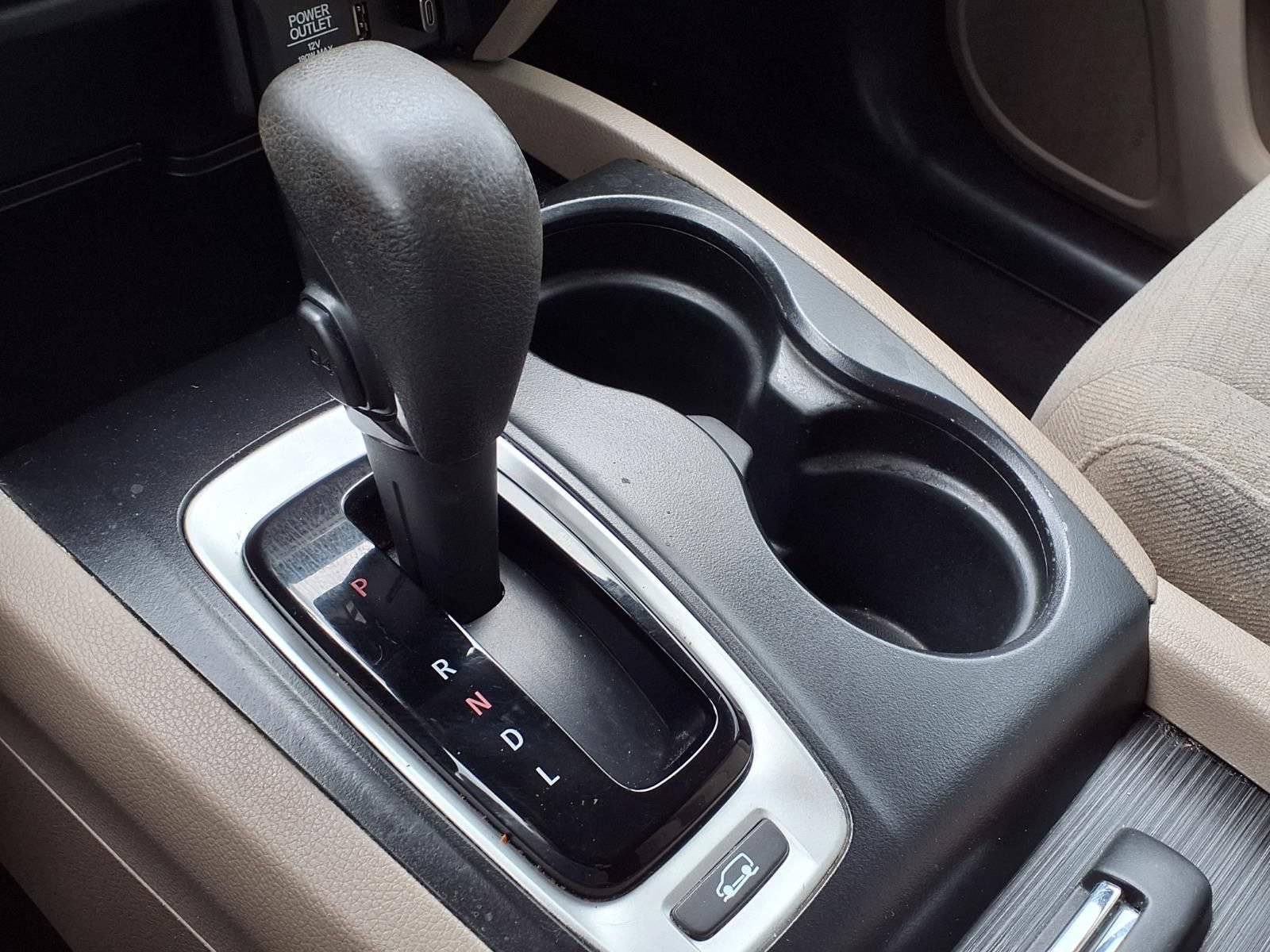 Used 2016 Honda Pilot EX image 25