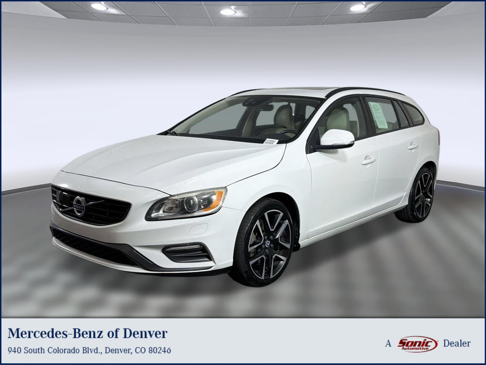 Used 2018 Volvo V60 T5 Dynamic w/ Vision Package FWD image 1