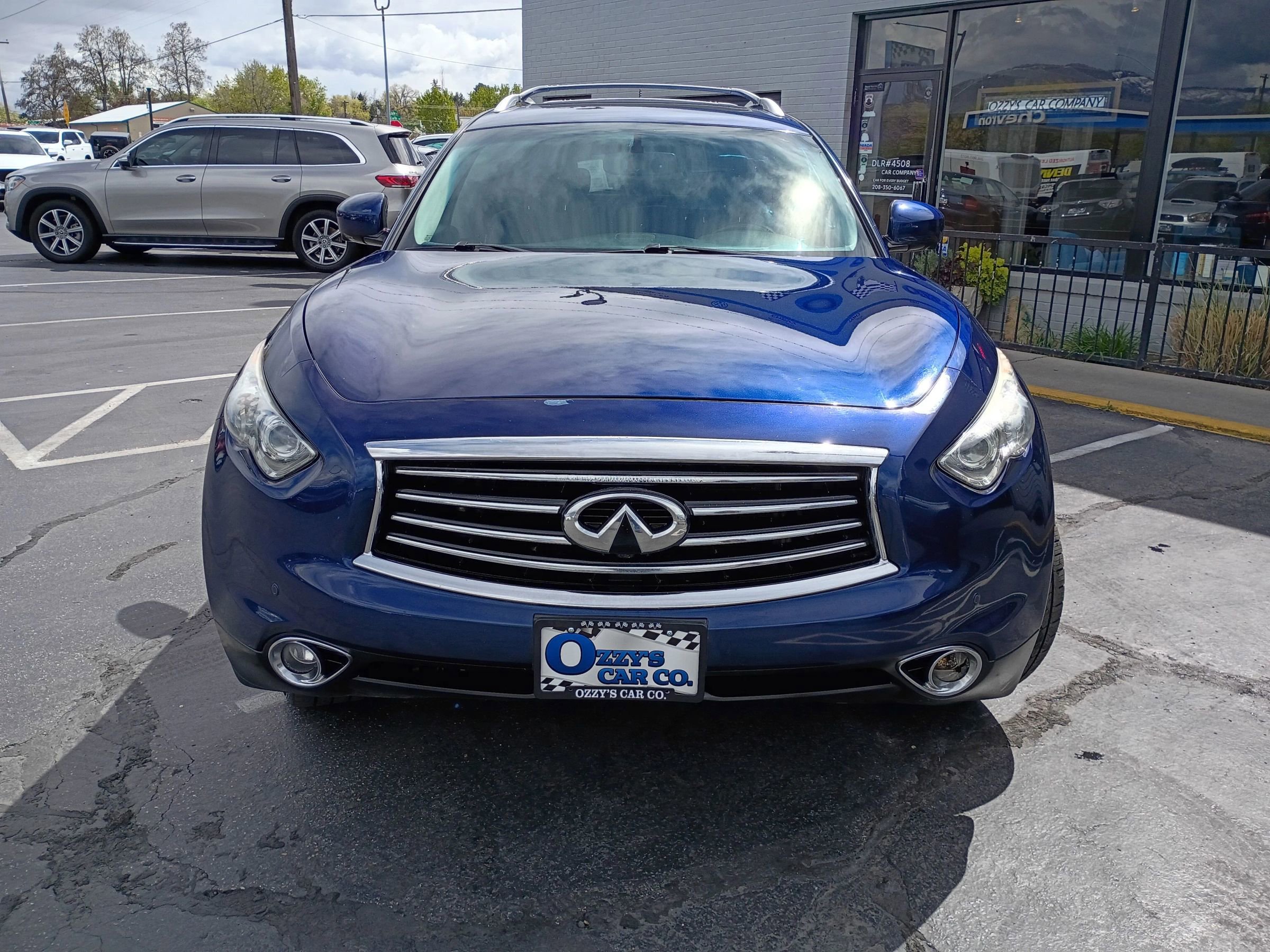 Used 2015 INFINITI QX70 3.7 w/ Premium Package AWD/4WD image 2