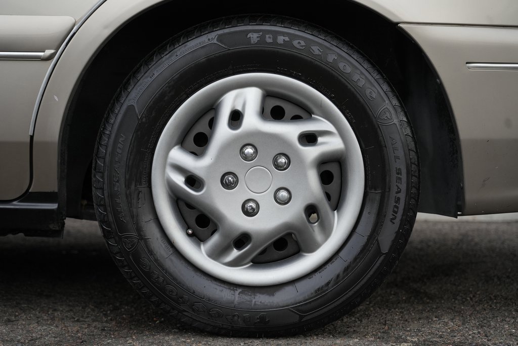 Used 1998 Buick Century Custom image 14