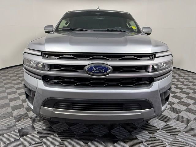 Used 2022 Ford Expedition XLT image 10