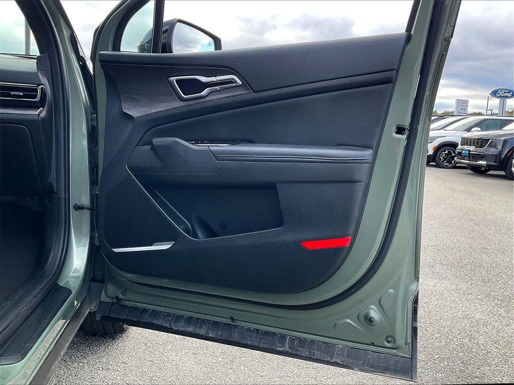 Certified 2023 Kia Sportage X-Line w/ X-Line Premium Package image 11