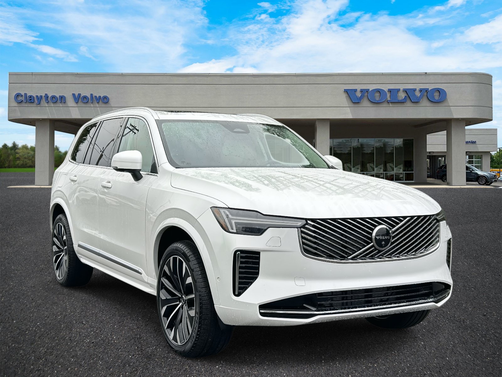 New 2026 Volvo XC90 B6 Ultra w/ Protection Package